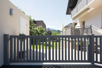 Bild von einem Zaunsystem aus Aluminium